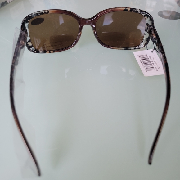 Bifocal Reading Sunglasses by Readers.com +2.00 The Cassia - Picture 5 of 5